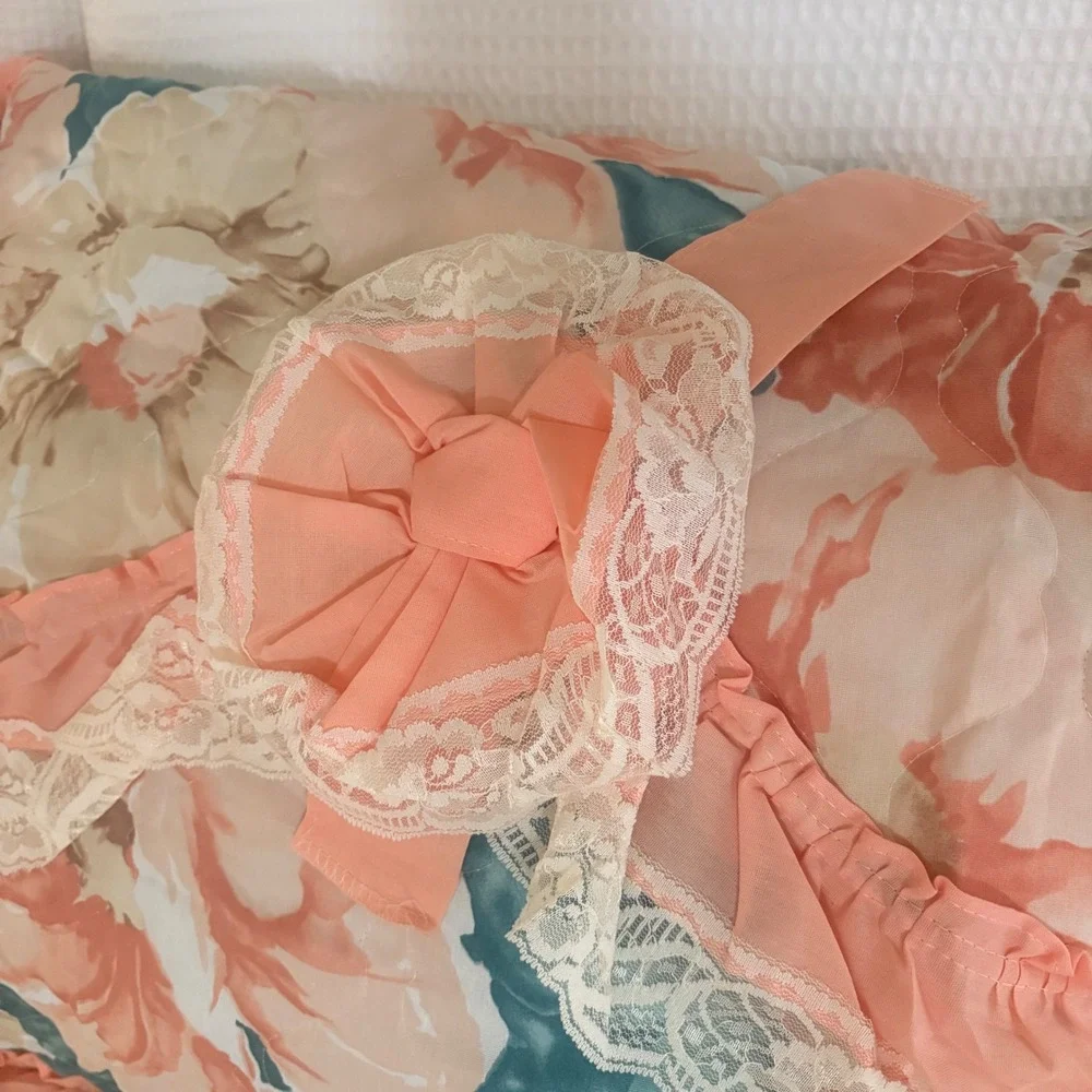 Vintage 80s Oxford Drapery Floral Ruffled King Bedspread Lace Trim 3pc Set